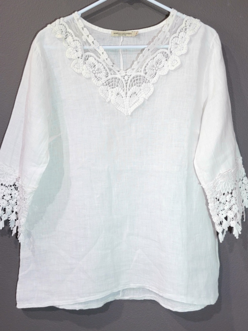 Vanessa Alexandra White Embroidered 100% Linen Tunic Coverup Top Size M